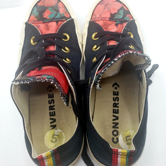 Converse all star low tops with floral design - Picture 4 of 5
